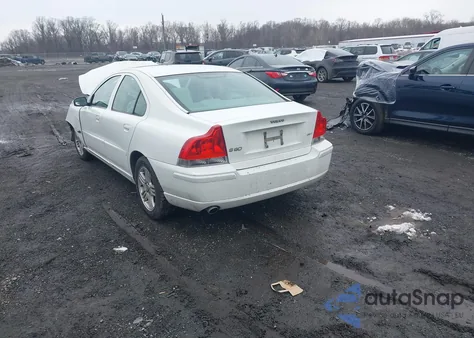 2006 Volvo S60 2.5T z USA, uszkodzony, nr VIN YV1RS592X62505215